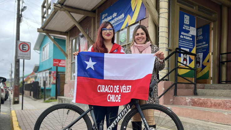 Javiera Yáñez y Juanita Tureuna